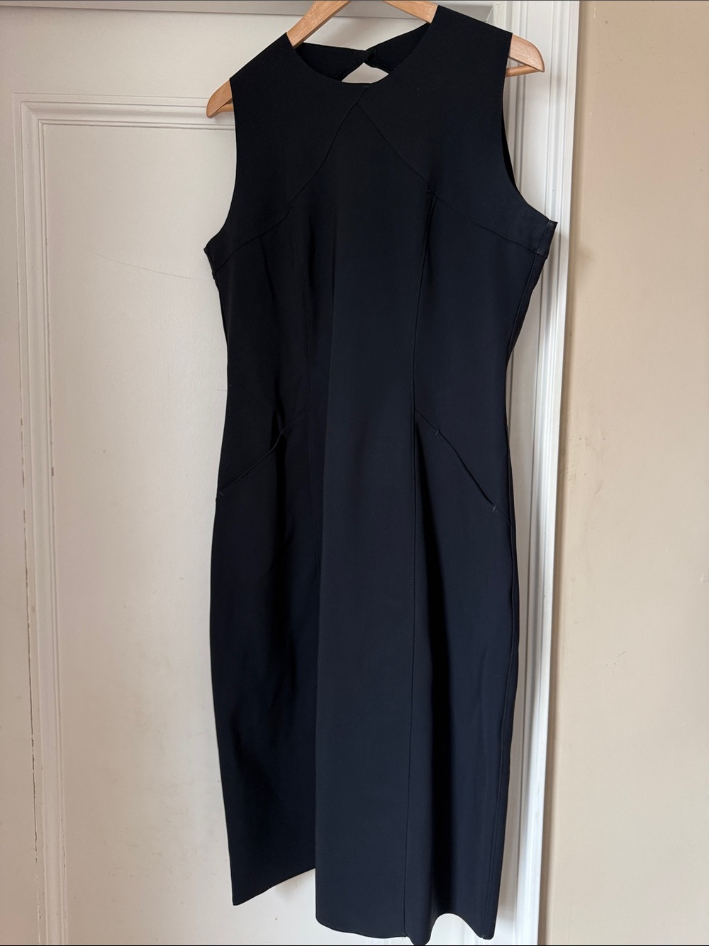 Maria Pinto Sleeveless Black Midi Dress with Sculpted Seams